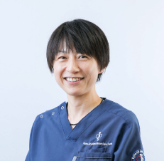 古越 真耶