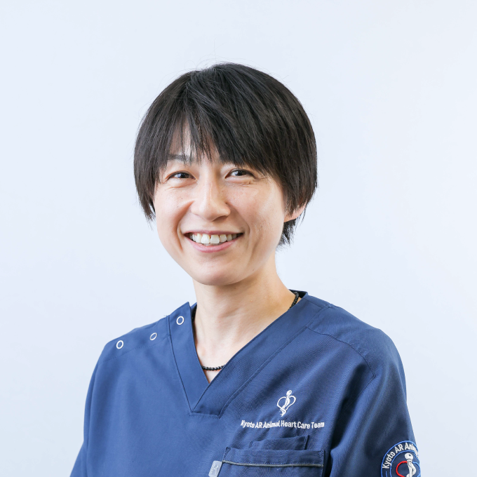 古越 真耶
